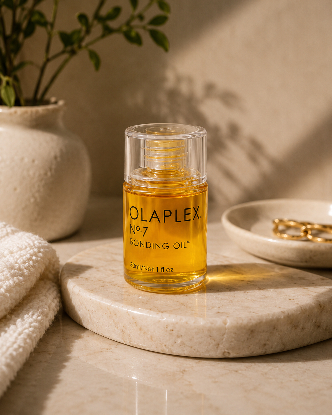 Olaplex Nº.7 Bonding Oil, Concentrated High-Shine Hair Oil | Heat Protectant, Smooths & Softens, Boosts Color Vibrancy, Controls Frizz Up to 72 Hours | For Coily, Curly, Wavy & Straight Hair, 30 mL